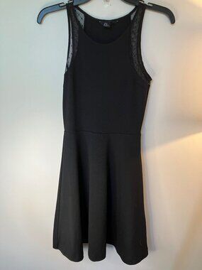 Worn H&M Black Sleeveless Dress with Lace Size XS, 34"L